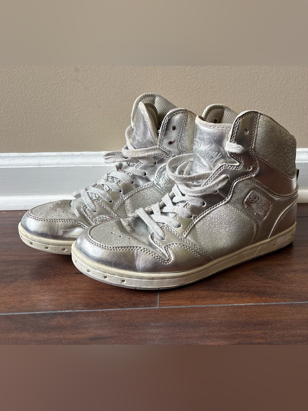 Pastry “Glam Pie” Grey Metallic High-Top Sneakers 🩶
